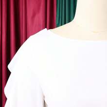 Elegant European And American Winter Two-Piece Set, Featuring Ruffles, Adjustable Drawstring, Long Sleeves, And A Fitted Waist. - White - View 4