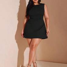 Plus Size Women's Sleeveless V-Neck Waist Ruched Beaded Back Zipper Dress, 
Plus-Size Women's White Knit Pearl Dress, Versatile For Date Nights, Elegant Cocktail Parties/Music Festivals/Dates/Parties/Nightclubs/Outings/Street Style/Summer Wear, Women's Summer Outfits, Summer Vacation Outfits, Women's Holiday Outfits, Short Dress. - Negro - Ver 1