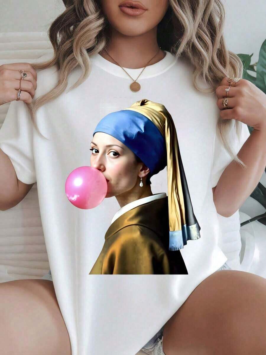 Women's Casual Short Sleeve T-Shirt - Girl Design With Pearl Earring Blowing A Pink Gum Stick, Round Neck, Summer Top, Machine Washable, Ladies' T-Shirts, Casual Wear, Modern Style, Comfortable Fit
-White - 白色 - 查看 1