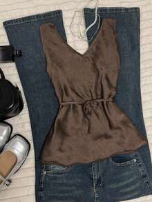 Camiseta sin mangas de moda casual con cuello en V y lazo frontal para mujer - Marrón - Ver 2