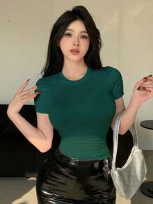 Camiseta de manga corta para mujer de ajuste ceñido, de cuello redondo y unicolor para el verano - Verde Oscuro - Ver 3