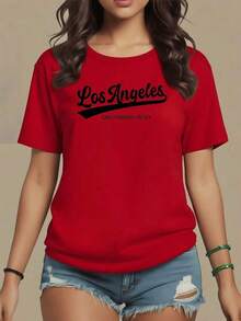 El estampado celebra la energía  moderna de Los Ángeles con letras elegantes que evocan el espíritu urbano del Valle de San Fernando camiseta para mujer confeccionada en suave tejido 100% algodón ideal para un look casual y cómodo,maija mujer curvy. - Rojo - Ver 9