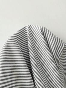 Camisa de mujer tejida a rayas verdes - Blanco y Negro - Ver 5