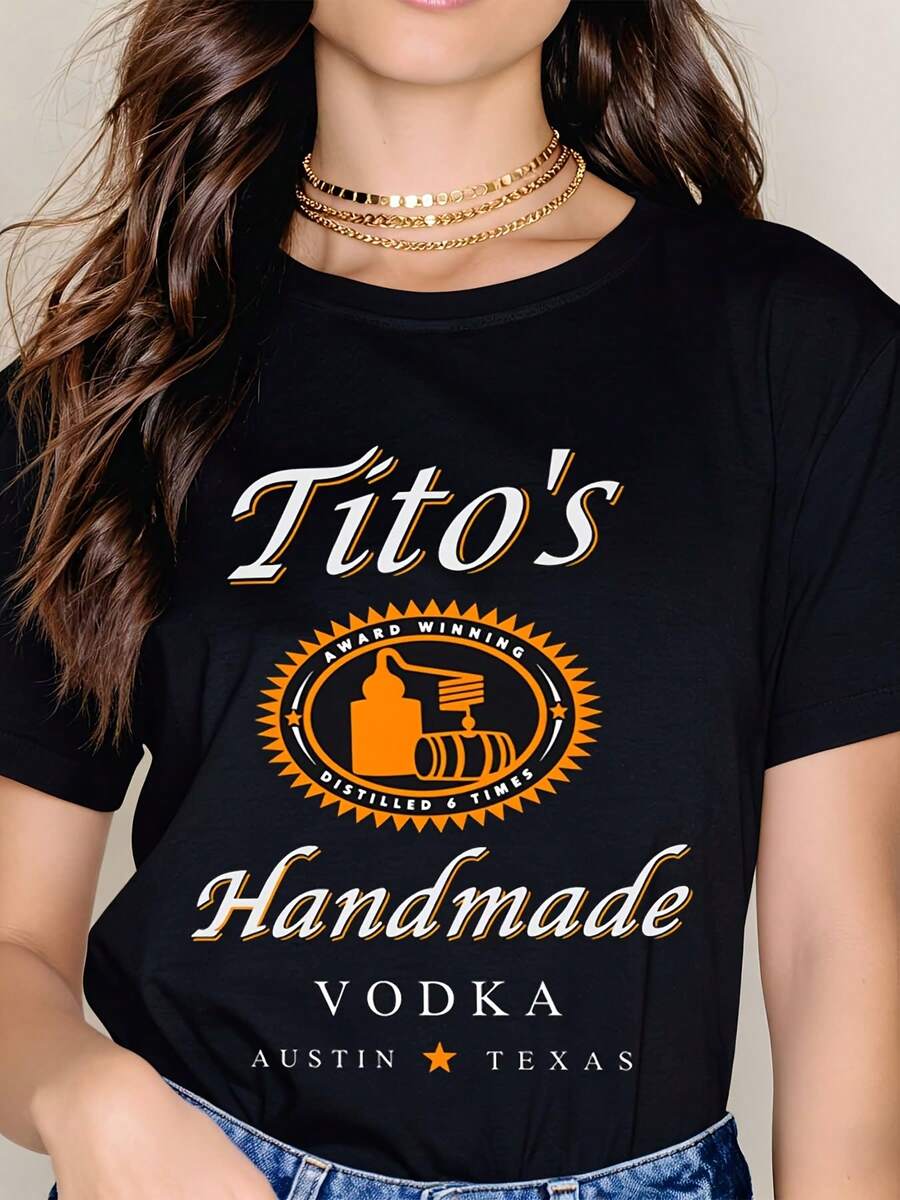 Titos Handmade Vodka Logo T Shirt White Crew Neck Short Sleeve Graphic Print With Award Winning Distilled Six Times Text And Bottle Barrel Design - 黑色 - 查看 1