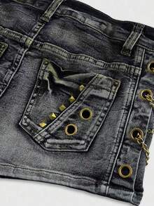 ROMWE Avant Shorts mini de cintura baja con detalles de cruz de metal envejecido y lavado vintage - Negro - Ver 5
