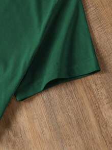 Camiseta casual versátil de mujer talla grande de cuello redondo y manga corta, de color liso - Verde Oscuro - Ver 4