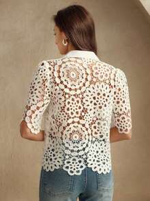Blusa elegante de mujer con diseño floral y calado de encaje, ideal para vacaciones, días festivos, playa, festivales, verano y primavera - Blanco - Ver 2