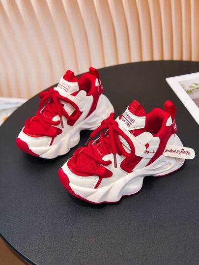 2026 Nuevos zapatos deportivos de verano para niños, zapatillas de malla transpirable con para niños y niñas
