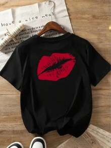 Women's T-Shirt With Red Lip Print - Kiss Design On Both Sides (Front And Back), Round Neck, Short Sleeve, Casual Style With Bold Lipstick Kisses, Black And Red T-Shirt For Casual Outfits, Parties, Valentine's Day, Spring/Summer/Autumn Clothing, Machine Washable, Medium Elasticity Fabric, Loose Fit, Chic And Modern T-Shirt For Women, Y2k Style. - 白色 - 查看 3