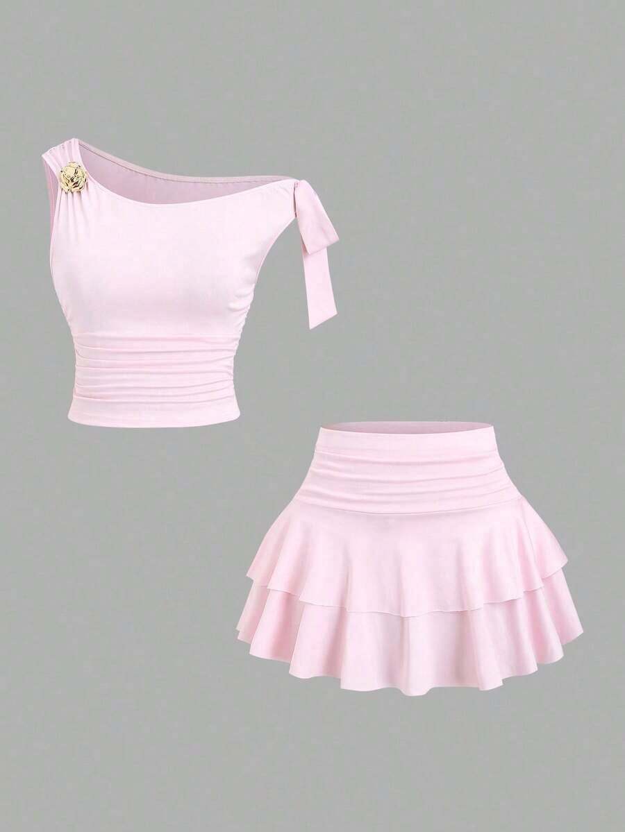 Conjunto de top de tirantes y minifalda plisada y con decoración de flores metálicas para mujer, ideal para el verano - Rosa - Ver 1