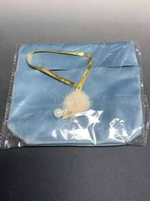 1个优雅粉/蓝色仿珍珠绒球装饰礼品袋，采用优质涤纶面料制成，适用于珠宝、化妆品、旅行、婚礼、派对、节日、家居及户外收纳，时尚配饰，非常适合作为新年、情人节、母亲节、父亲节、毕业典礼、返校礼物。 - 多色 - 查看 13