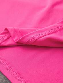 Talla grande, camiseta con estampado de letras, top casual de manga corta y cuello redondo, ropa de mujer. - Rosa Fucsia - Ver 3