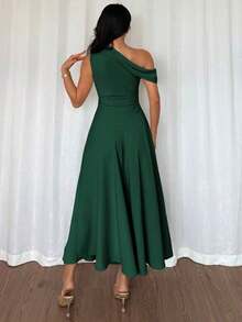 Elenzya Vestido elegante, de moda y lindo de estilo bohemio francés con volante asimétrico en el hombro y diseño entallado y acampanado en color verde macaron, adecuado para ocasiones de verano como vacaciones, graduación, Día de la Independencia, citas, vacaciones - Verde Oscuro - Ver 2