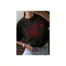 YOCASA Camiseta Casual de Verano para Mujer, con Cuello Redondo, Ajustada y Manga Corta, con Estampado de Pintura al Óleo, Floral, Corazón, Cereza y Patrones de Letras. Tejido Casual Simple, Estilo Deportivo, Ideal para Uso Diario y Citas de San Valentín. - [Negro] - Ver 1