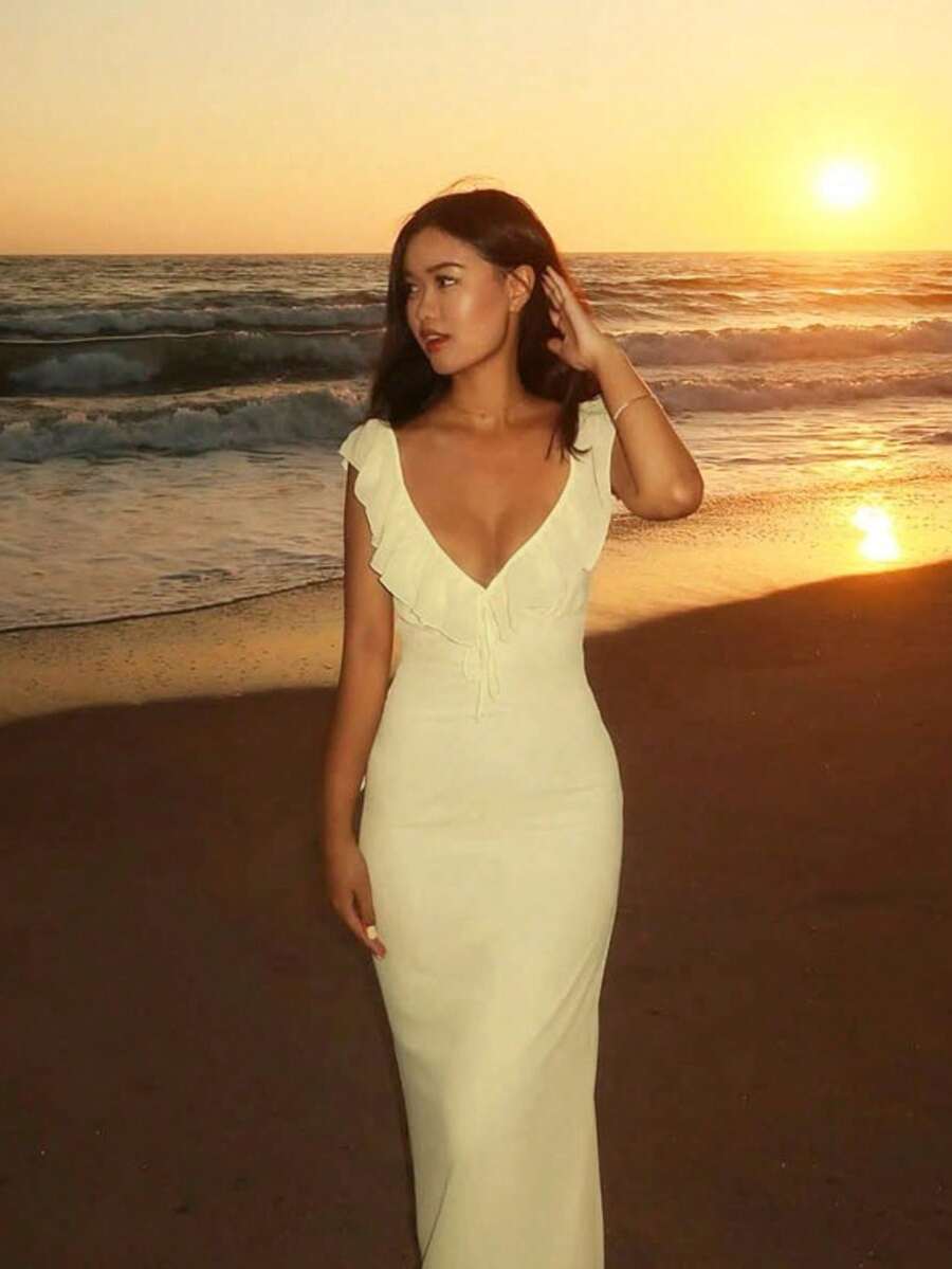 Fashionable Fitted Dress For Women With Sexy Ruffles And Laces - Yellow - View 1
