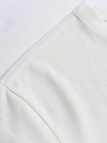 Una camiseta de manga corta elegante y minimalista para hombre, transpirable y cómoda, perfecta para actividades al aire libre y uso diario. - Negro - Ver 5