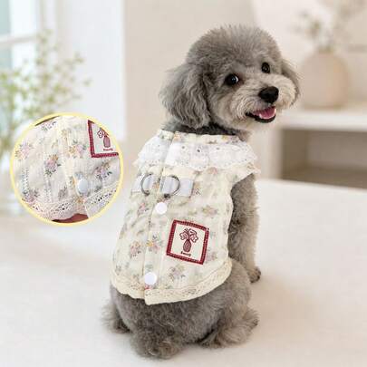 Arnés de chaleco con estilo abotonado, parche bordado rojo, de estilo vintage con estampado floral diminuto y encaje, de tela suave y ligera para perros y gatos pequeños, ideal para paseos y fotos lindas de mascotas