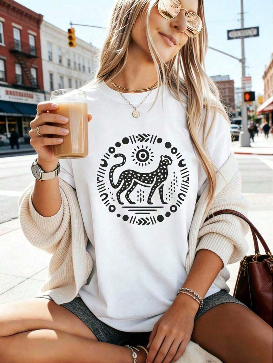 Camiseta de manga corta con cuello redondo y estampado frontal de círculo de leopardo en blanco de EasterWhite, 100% algodón, con gráfico minimalista de animales, para conjuntos de verano, ropa de primavera para mujer, fiesta en la playa, festival, uso diario, corte holgado, estética limpia, top para campus, actividades al aire libre, vacaciones, ropa de sol para mujer, estilo Newsta, para Pascua, Día de la Madre, Día de los Caídos, Día del Padre, Día de la Independencia y Regreso a la Escuela. Camiseta de conejito de Pascua, camiseta de Pascua, bonito regalo de Pascua, camiseta de conejito de Pascua para mujer, camiseta de conejito feliz, camiseta de conejito lindo, Día de la Madre, festival de música. - Blanco - Ver 1