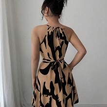 Vestido de mujer elegante de cuello halter sin mangas con estampado en negro y blanco - Azul marino - Ver 3