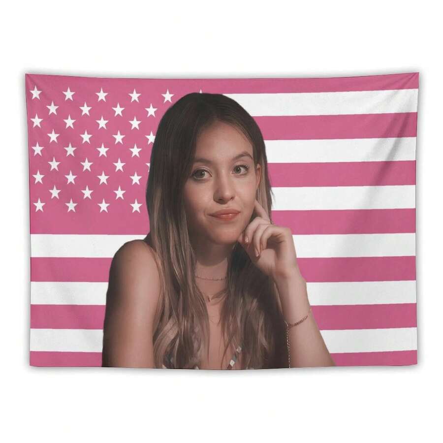 1Pcs Sydney Tapestry Flags For Actors, Sweeney's Art Posters For Film And Television Actors, Flag Decorations For Bedrooms And Living Rooms, Equipped With Matching Installation Buckles, Holiday Gifts - 1PC - 查看 1