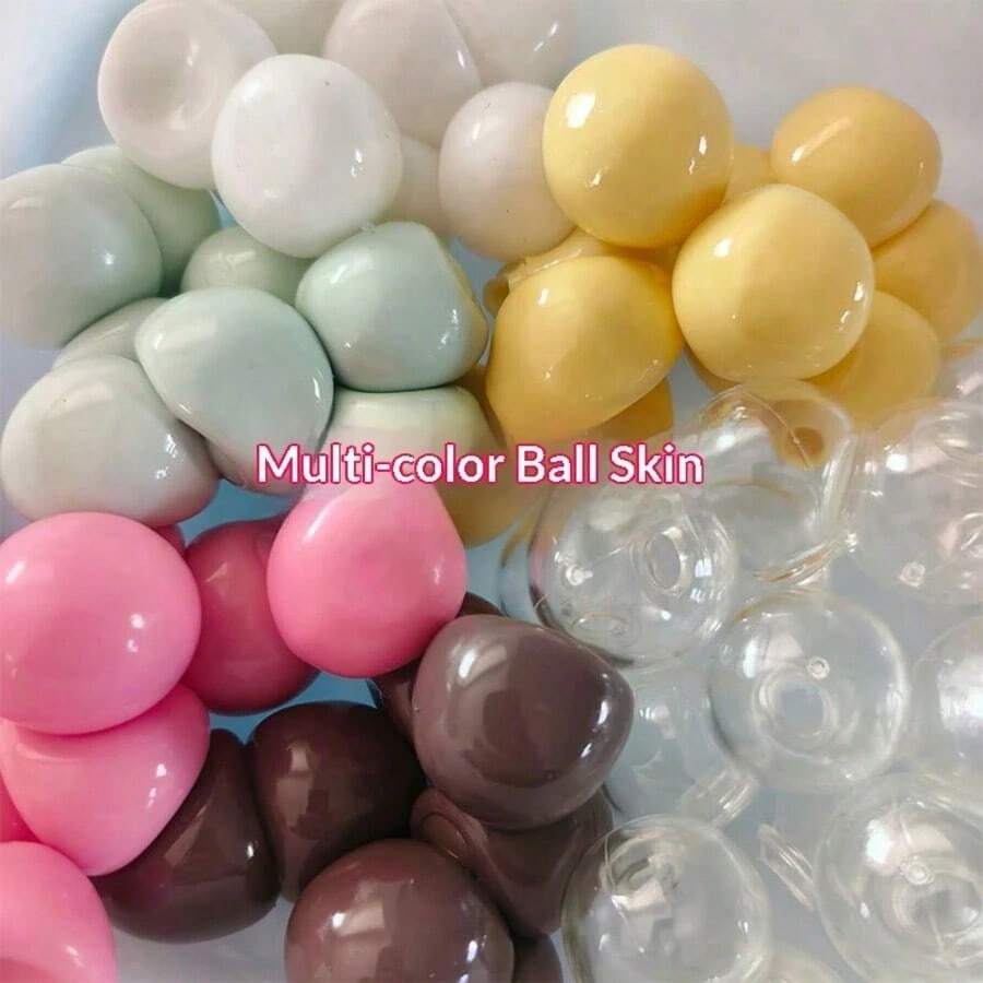4个彩色TPR空心球壳。纯白色球壳透明柔软，非常适合DIY手工减压捏捏球。它们采用柔韧不夹手的材料制成，不易损坏，可自由填充和搭配，让您可以自由创作自己的柔软毛绒玩具。可弹跳。