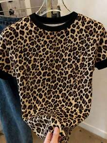 Camiseta de mujer de manga corta y cuello redondo con estampado de leopardo - Multicolor 6 - Ver 3