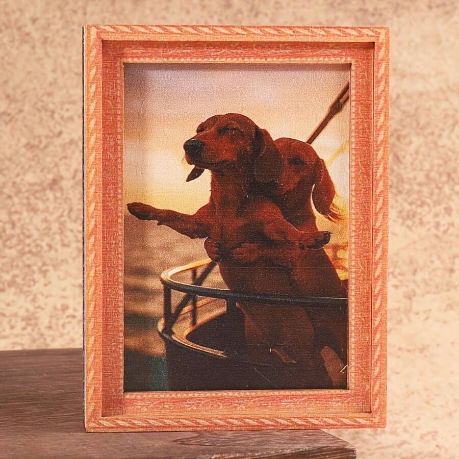1 Piece Of Mini Photo Frame Shaped Refrigerator Magnet, Exquisite Home Decoration Gift, A Classic Re-Creation, Featuring The Element Of Hugging Dogs, A Wonderful Holiday Gift, A Gift For Loved Ones - Hugging Dogs - View 1