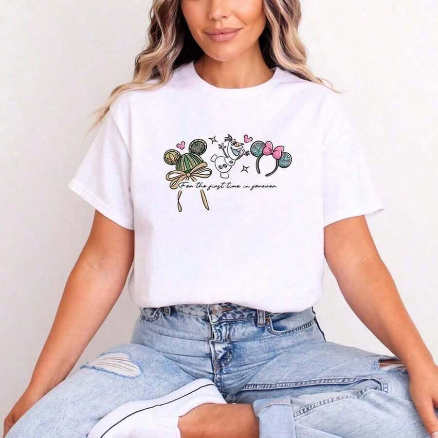 Camiseta de manga corta para ir al trabajo en verano, versión ligeramente holgada para mujer, estampado con una combinación de letras blancas de baja saturación en el pecho, tejido de algodón suave y peinado que se adapta a la piel, adecuada para el trabajo en la oficina y la vida social ligera, combinada con pantalones de traje para mostrar una blusa elegante - Blanco - Ver 1