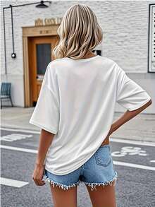 Fashionable Women's T-Shirts. Women's T-Shirts.  Crew Neck. Made Of High-Quality, Pure Material. Soft And Skin-Friendly. Suitable For Everyday Wear And Various Parties. Machine Washable. A Perfect Gift. Loose-Fitting, Casual, And Versatile T-Shirt. One Piece Only, Not A 3-Piece Set. Choose One Of The Three Sizes For Everyday Wear, Christmas, Easter, And All Holidays. - 紅白色 - 查看 4