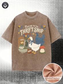 Camiseta de mujer - Camiseta de algodón lavado de 230 g, disponible en varios colores. Esta camiseta presenta un diseño de patrón de estilo vintage, con un llamativo estampado frontal que dice "Llévame a la tienda de segunda mano" y una linda ilustración de un pato blanco debajo para un toque casual. - marrón café - Ver 12