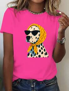 Talla grande, camiseta de mujer con un perro manchado usando gafas de moda y una bandana amarilla, con estampado de letras, talla grande, cuello redondo. - Rosa Fucsia - Ver 1