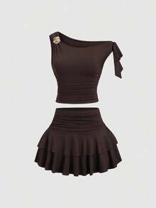 Conjunto de top de tirantes y minifalda plisada y con decoración de flores metálicas para mujer, ideal para el verano - Café integral - Ver 3