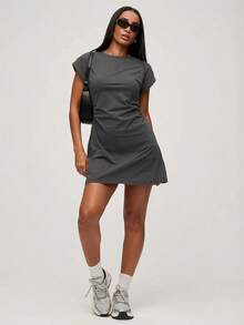 Vestido corto casual de punto de unicolor con cuello redondo, manga corta y cordón lateral para mujer - Gris Oscuro - Ver 3
