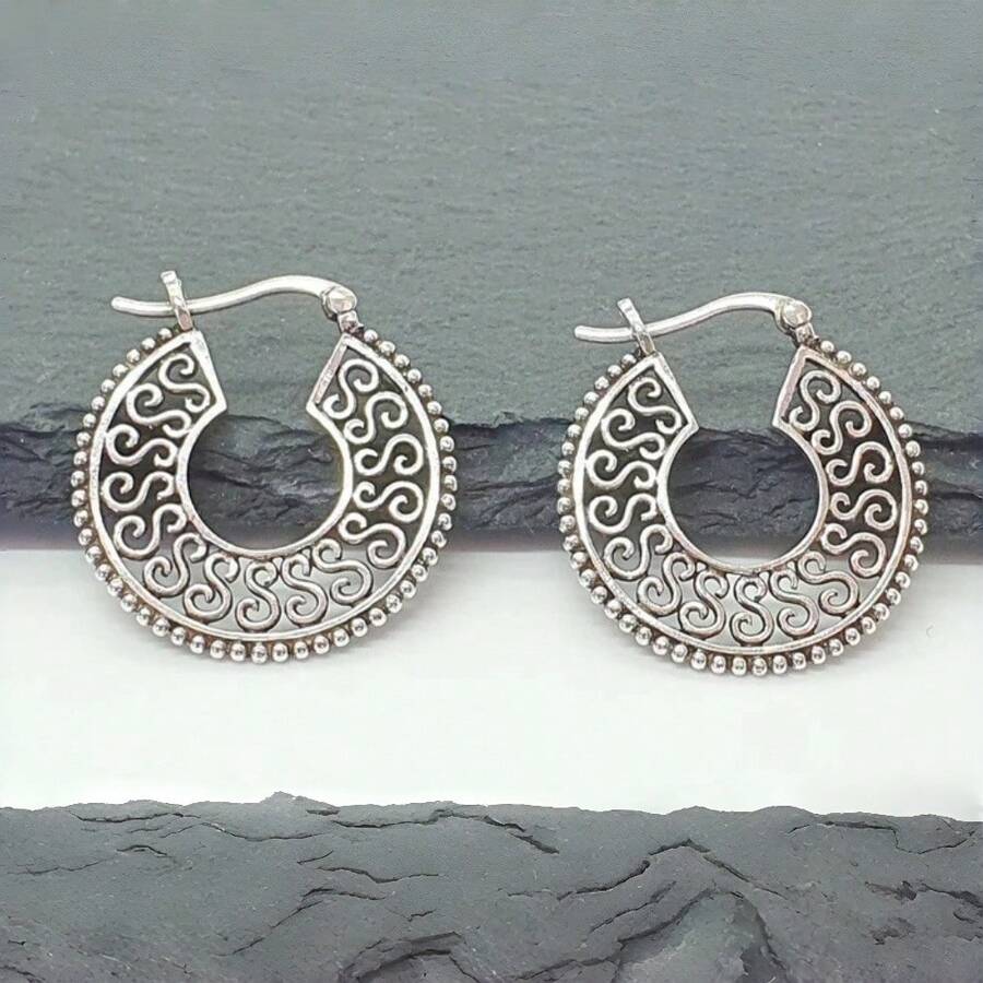 Bohemian Style Hollow Ring Earrings, Retro Texture, Versatile Fashion, Suitable For Women's Daily Wear - Silver - View 1
