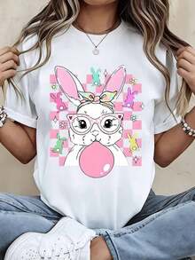 Camiseta Gráfica para Mujer con Diseño de Conejito con Gafas y Chicle, Temática de Pascua, Diseño de Animal en Tonos Pastel, Patrón de Cuadros Rosados, Top de Moda - Blanco - Ver 7