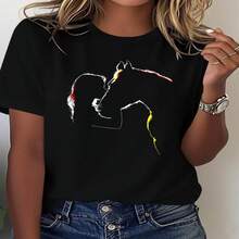 Plus Size - Plus Size - A Touching Design For Horse Lovers Featuring A Silhouette Of A Woman And A Horse, This Fashionable Plus Size Women's Casual Crew Neck T-Shirt Is Perfect For Spring And Summer - 黑色 - 查看 1