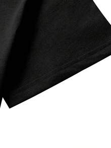 Soft, 100% Cotton Women's T-Shirt With A Round Neck And Short Sleeves. Versatile, Casual, Slim-Fitting, Breathable, And Cool For Summer. This Breathable Cotton T-Shirt Goes With Everything. - 黑色 - 查看 4