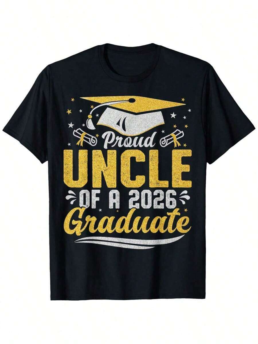 Camiseta "Tío Orgulloso de un Graduado de 2026", Estilo 2, Unisex - Perfecta para la primavera, el Día de San Valentín, el Día de San Patricio, la temporada de graduaciones y la Pascua.Un Gran Regalo Para Papás, Mamás, Padres, Amigos, Familiares Y Compañeros de Trabajo (Solo Camiseta) - Negro - Ver 1