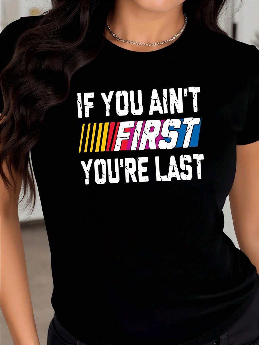 Motivational Phrase Expressing Competitive Spirit And Determination With Large Letters And Vibrant Colors Representing Speed And Self-Improvement. Modern Casual Women's T-Shirt For Everyday Wear. - 黑色 - 查看 1