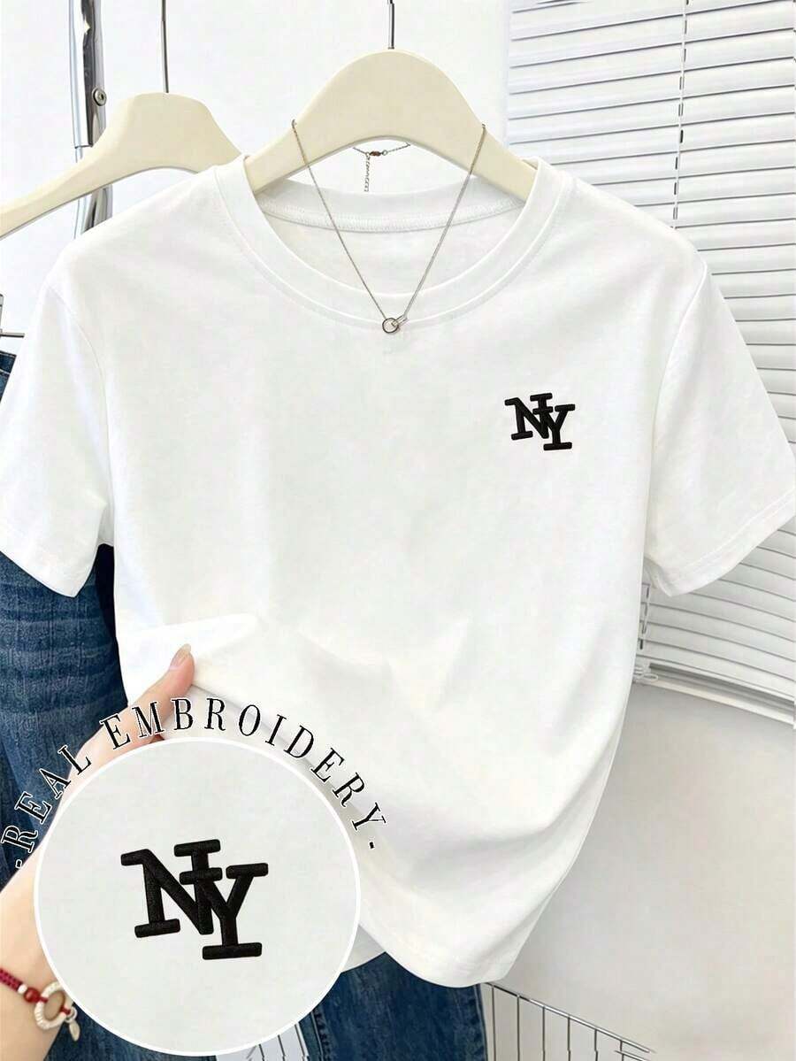 Camiseta de cuello redondo holgada con bordado de letra NY en negro, top casual de verano; Camiseta casual de manga corta gris claro, diseño elegante y cómodo, camiseta casual para exteriores - Blanco - Ver 1