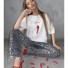 Unique Minimalist T-Shirt Made Of Pure Cotton With A Sweet And Cool Chili Print, Loose Fit, Short Sleeves, Comfortable And Versatile. - 白色短袖 - 查看 3