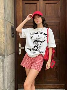 Camiseta holgada de mujer con estampado de letras retro, top casual de cuello redondo y manga corta, uso versátil para el día a día - Blanco - Ver 5