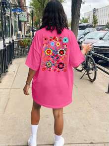 Plus Size T-Shirt With Summer Floral Print - 紫紅色 - 查看 3
