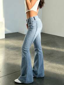 NVFelix Pantalones vaqueros acampanados de talle bajo estilo Y2K, pantalones vaqueros acampanados lavados en claro con detalles de bolsillo, azul verano - Lavado ligero - Ver 2