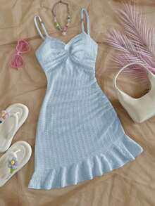 Vestido mini ajustado con cintura ceñida, bajo con volantes y giro asimétrico en el pecho, tejido en rojo, adecuado para vacaciones, citas, té de la tarde, vacaciones, festivales de música, estilo bohemio - Celeste - Ver 1