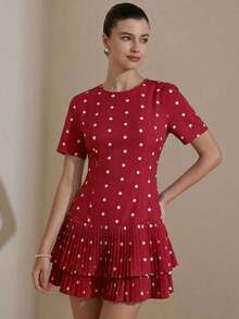 Revavyn Vestido casual y versátil para mujer con cuello redondo, cintura ceñida, manga corta, estampado de lunares en blanco y negro, y volantes en el bajo - Burdeos - Ver 4