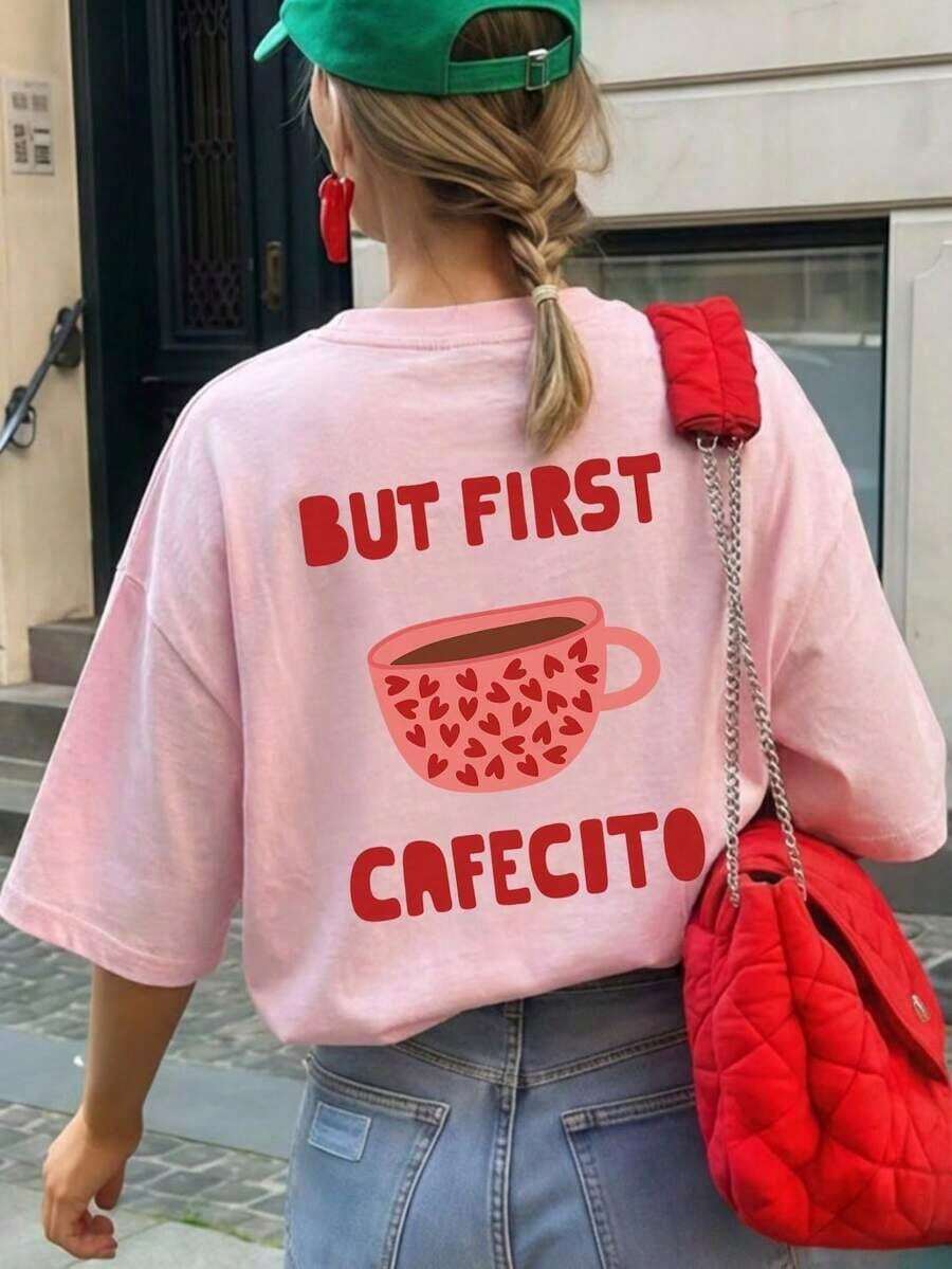 1 Summer Short Sleeve T-Shirt With Round Neck, Pink Heart And Coffee Cup Print, English Letter Print, Casual And Comfortable Loose Fit For Coffee Lovers, Suitable For Street, Daily Wear, Music Festivals, Parties, Holiday Outfit For Women, White Color. - 粉色 - 查看 1