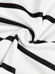 de 2 piezas de Primavera/Verano 2026 de diseño de moda elegante francés: Top ajustado de tirantes cuadrado en color marrón + Pantalón corto de pierna ancha blanco de cintura elástica, conjunto casual diario y de vacaciones para mujer - Blanco y Negro - Ver 8