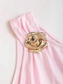 Conjunto de top de tirantes y minifalda plisada y con decoración de flores metálicas para mujer, ideal para el verano - Rosa - Ver 6