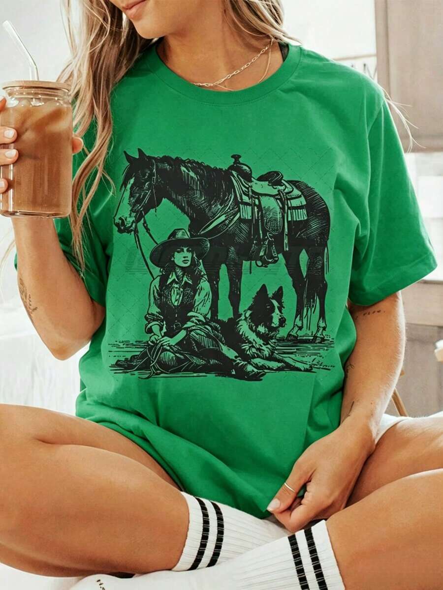 Women's 100% Cotton T-Shirt With Cowgirl, Horse, And Dog Print, Retro Country Style, Round Neck, Short Sleeve, Casual, Summer, Soft And Breathable, For Country Music Festivals And Rodeos, Gift For Horse Lovers, Dog Owners, And Country Lifestyle Enthusiasts, Summer Clothing - 綠色 - 查看 1